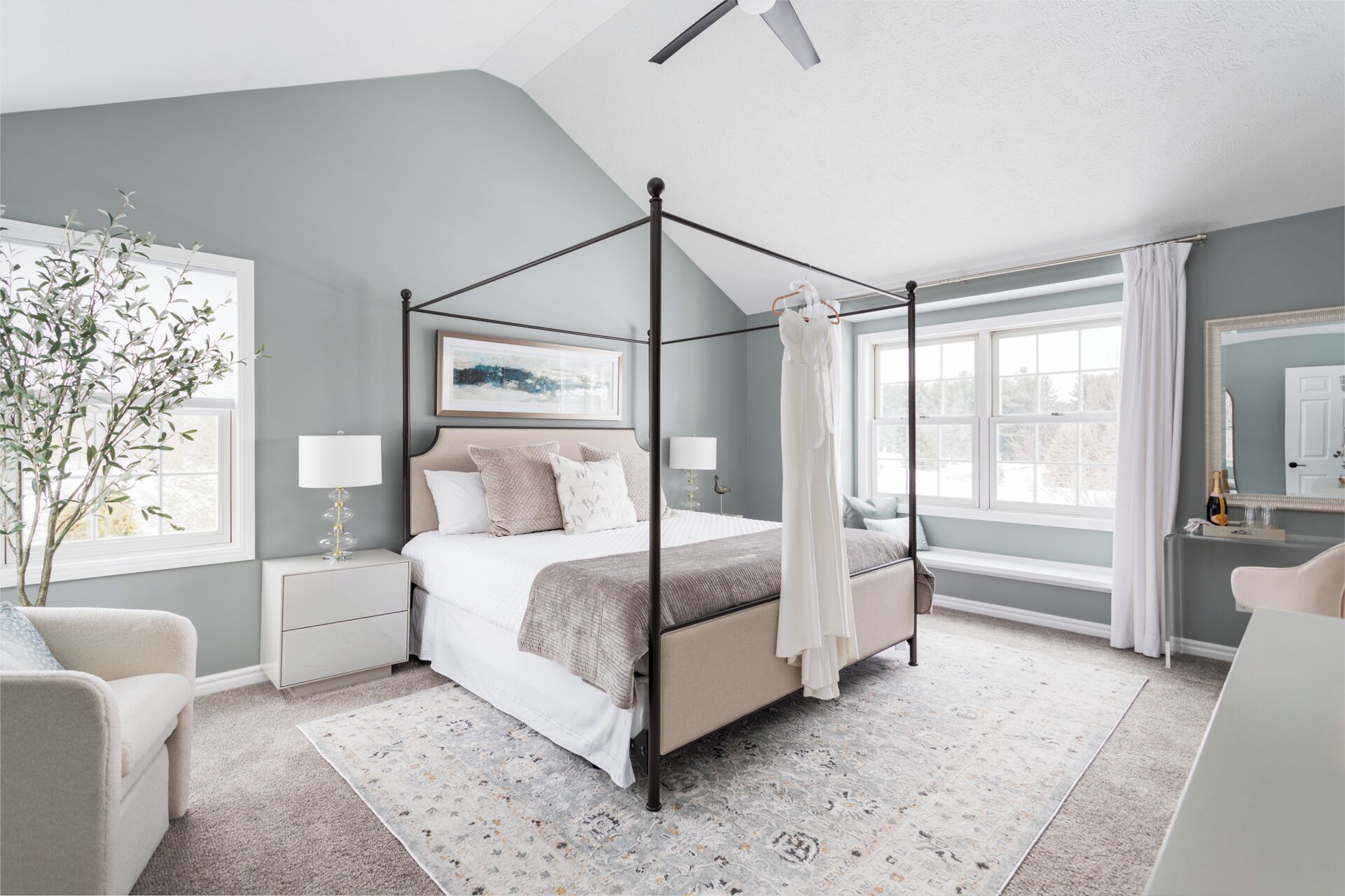 5 Schlafzimmer, Schreibtisch, Bügeleisen/Bügelbrett, Reisekinderbett