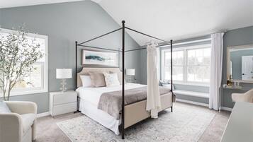 5 Schlafzimmer, Schreibtisch, BĂŒgeleisen/BĂŒgelbrett, Reisekinderbett