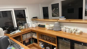 Fridge, microwave, stovetop, electric kettle