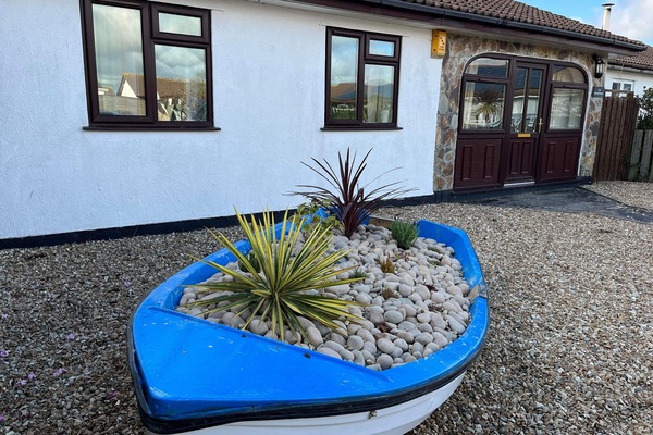 Cottage | Property grounds