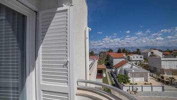 Studio (Studio Apartment with Balcony) | Balcony