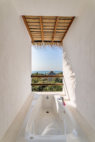 PUNTA KAI 