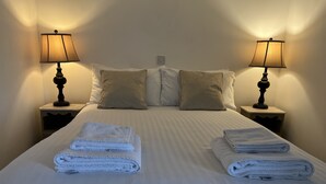 Classic Double Room | WiFi (free)