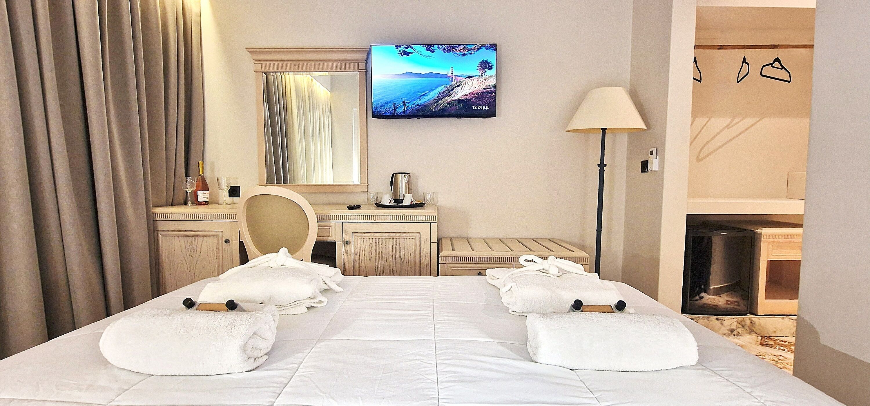 Twin Room | Soundproofing, free WiFi, bed sheets