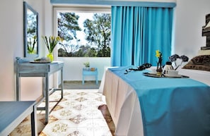 Chambre Design | Chambres insonorisées, Wi-Fi gratuit, draps fournis