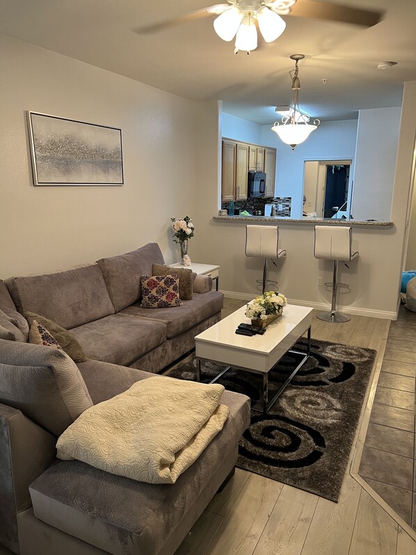 Fireplace - Beautiful Condo (Las Vegas)