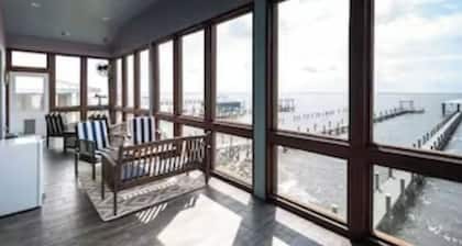 Relaxing lake house 30 minutes from downtown New Orleans