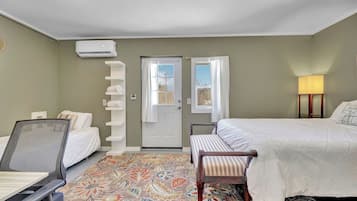 5 bedrooms, desk, iron/ironing board, free WiFi