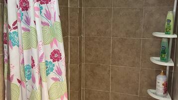 Handdukar, tvÄl och schampo