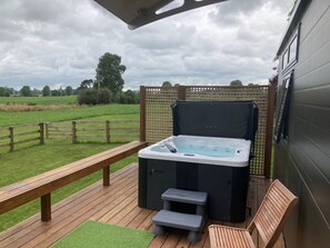 Terrace/patio - Country Tiny House With spa (Arapuni)