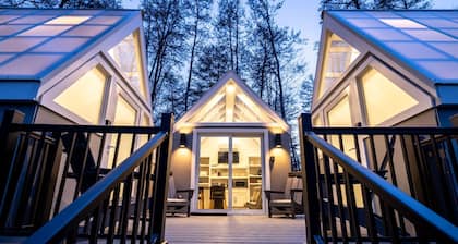 The Glo Haus @ Four Fillies Lodge