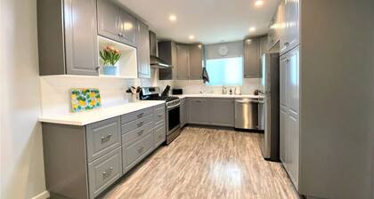 Pet friendly duplex apartment in downtown Santa Ynez!