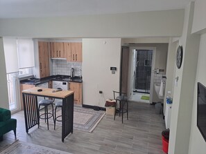 Comfort-Apartment | Eigene Küche | Mini-Kühlschrank, Herdplatte, Grillplatte, Kochgeschirr/Geschirr/Besteck