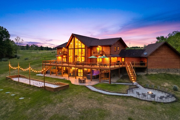 Ultimate Outdoor space | Golden Acres Luxury Hocking Hills Lodge