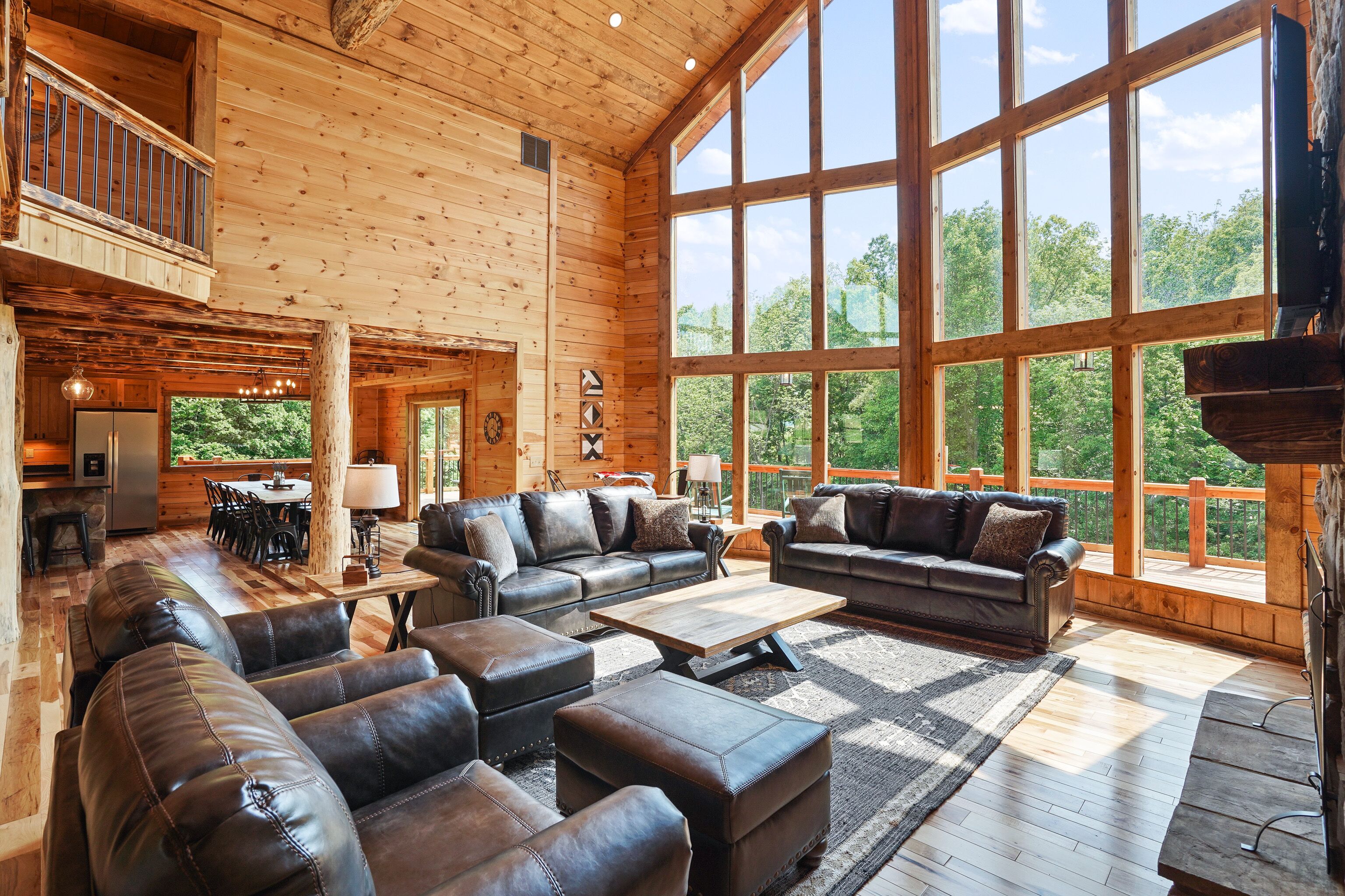 Älytelevisio, takka, kirjoja