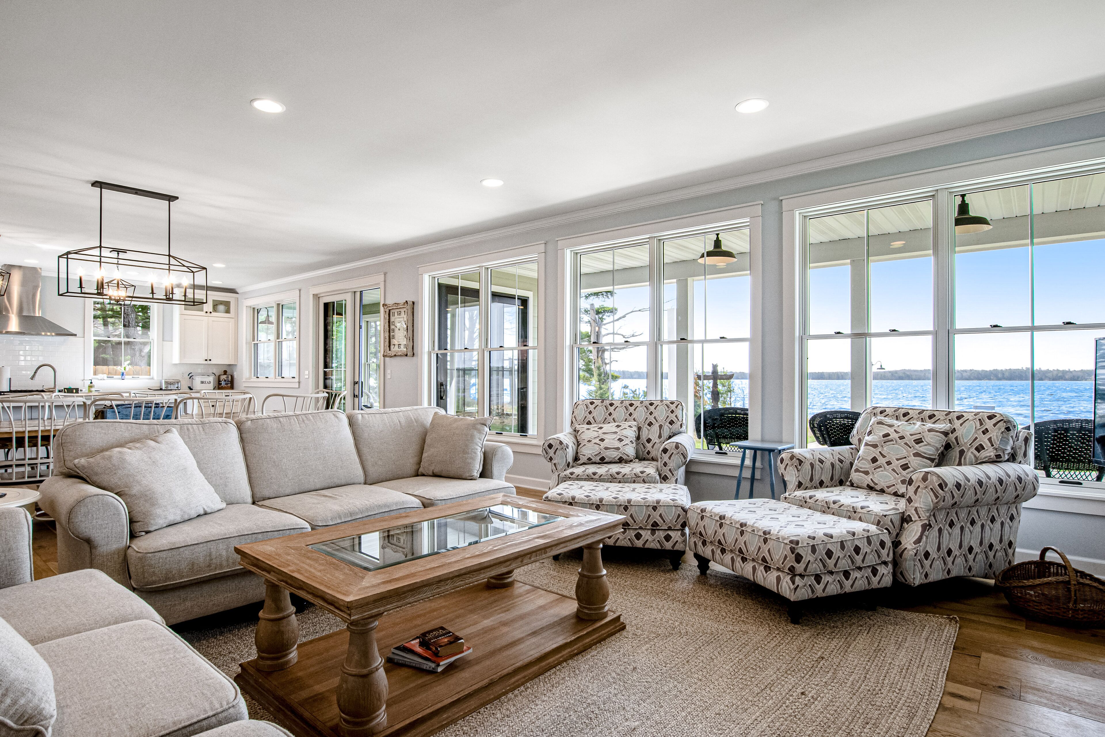 TV, fireplace, table tennis