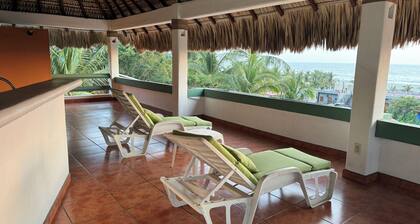 Ocean‑View Villa w/ Pool · 1‑Min Walk to Zicatela Beach · Fast WiFi