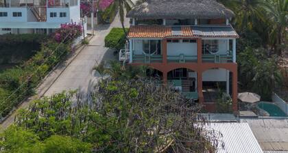 Ocean‑View Villa w/ Pool · 1‑Min Walk to Zicatela Beach · Fast WiFi