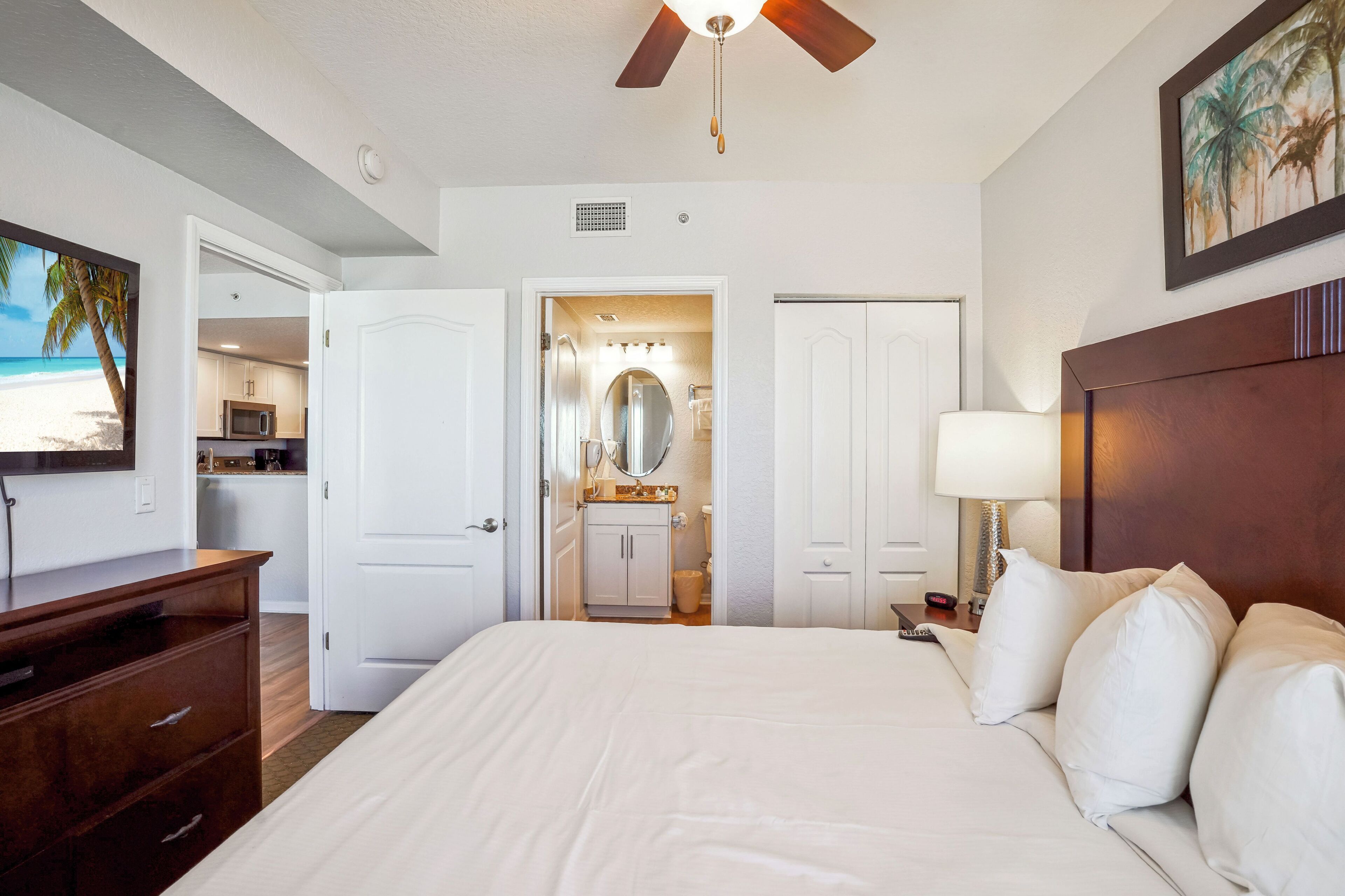 Sunset Vistas 603w- Fantastic Views & Amenities - Treasure Island, FL