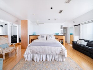 5 chambres, fer et planche à repasser, Wi-Fi gratuit, draps fournis