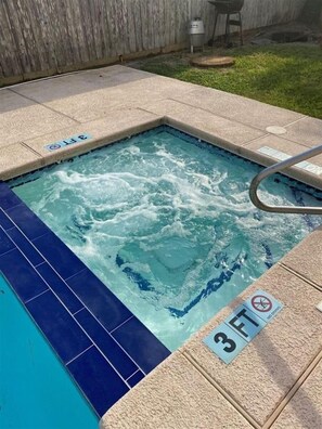 Pool - The West Oleander Flat (South Padre Island)