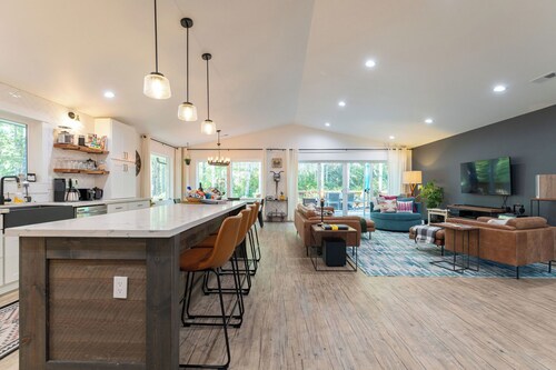 Hideaway Retreat | Hot Tub, Sauna & Game Room