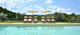 Entire big villa with private pool San Gimignano