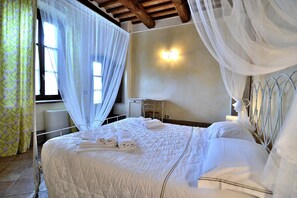 7 Schlafzimmer, Bügeleisen/Bügelbrett, Reisekinderbett, kostenloses WLAN