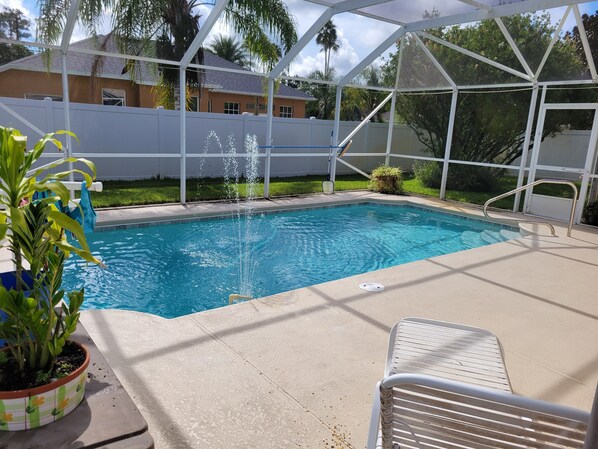 Outdoor pool, a heated pool - PROPERTY NOT AVAILABLE (Ormond Beach)