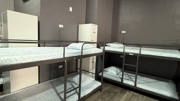 Roba de llit hipoal·lergògena, wifi gratuïta i roba de llit