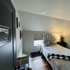 Habitación individual básica | Edredón, wifi gratis y ropa de cama