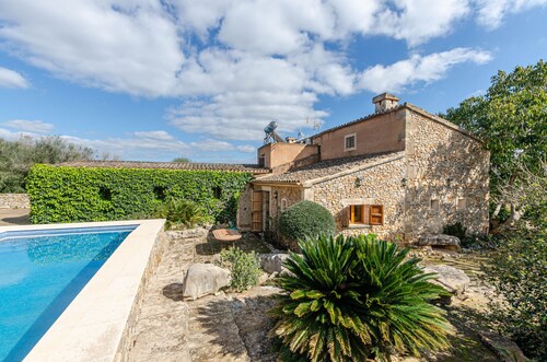 Cozy villa with private pool and barbecue in Mallorca center, Yourhouse Son Bosquer