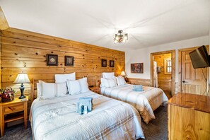 4 dormitorios, tabla de planchar con plancha, wifi gratis y ropa de cama