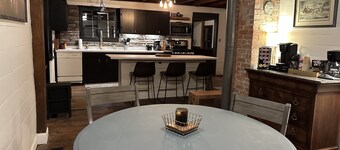 Hartford Cottage | Cabin Feel in Burghill | 2 mi Big Oak Meadows & Hartford Hill