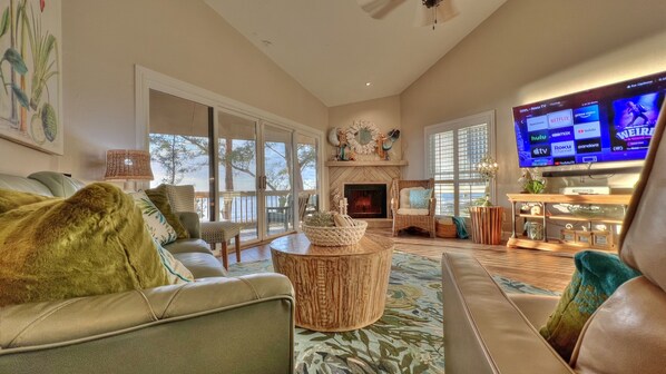 TV, computer monitors - Fabulous Beachfront with 2 Stellar Master Suites, Lush Balcony, EV Car Charger!   (Indian Shores)