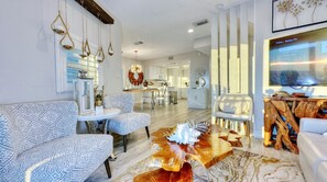 Interior - Beachfront Bliss, Breathtaking Views, Natural Beauty, & Private Entrance! (Treasure Island)