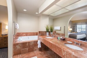 Bathroom - One Bedroom Condo, Phoenix AZ (3211010) (Phoenix)