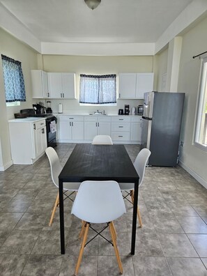 Dining - Lovely breathtaking 2 bedroom (Saint George)