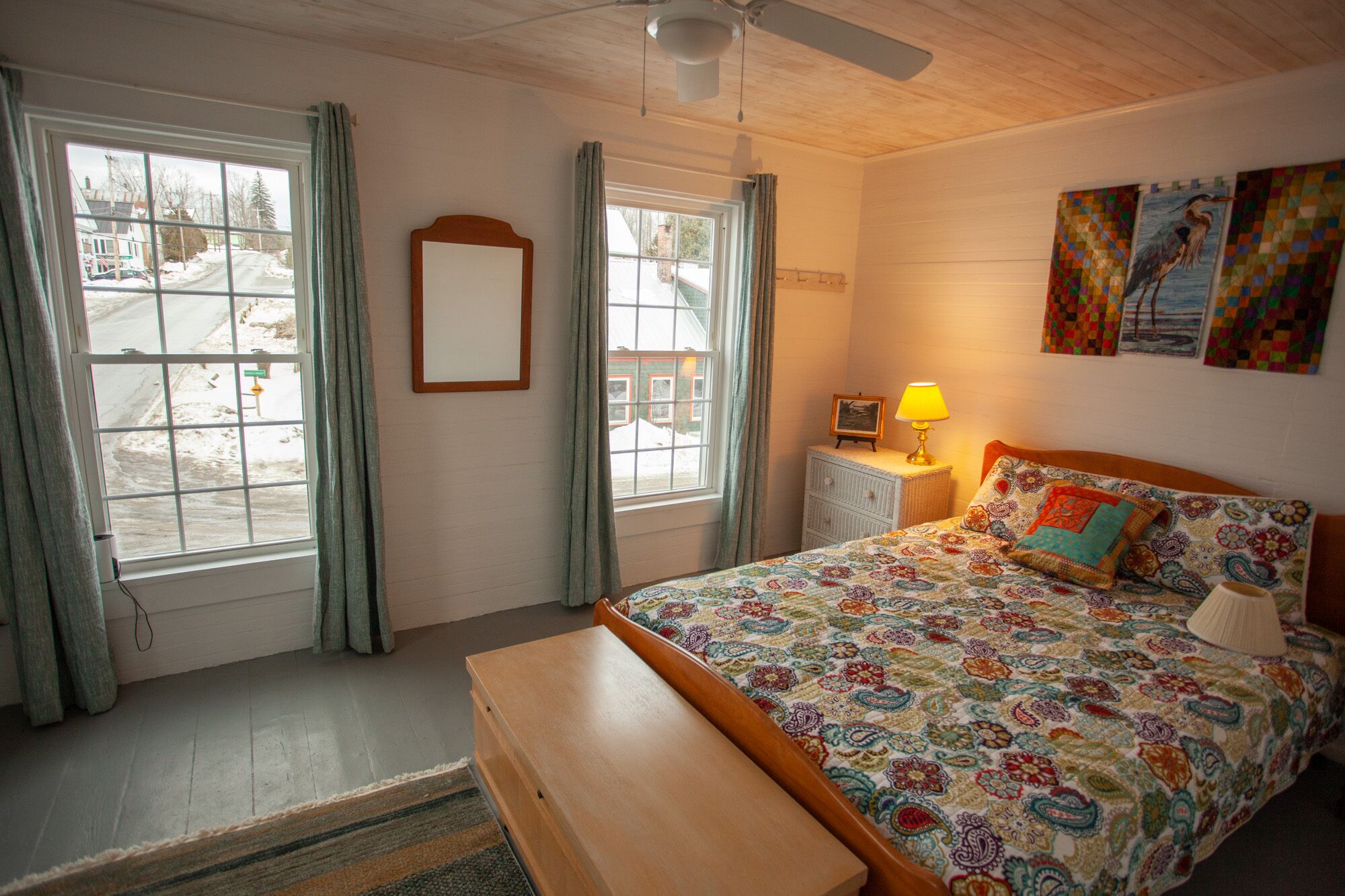 2 bedrooms, desk, free WiFi, bed sheets