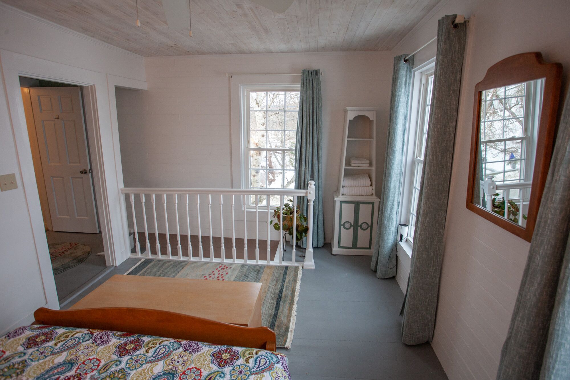 2 dormitorios, escritorio, wifi gratis y ropa de cama