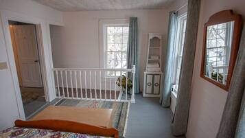 2 dormitorios, escritorio, wifi gratis y ropa de cama