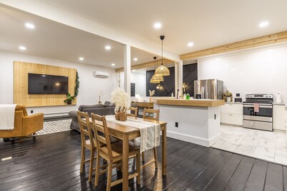 Cozy North Shore Getaway