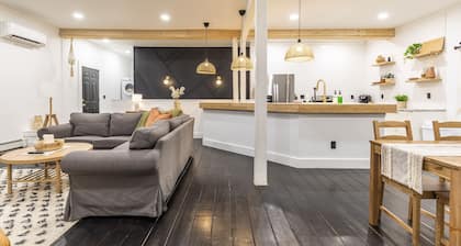 Cozy North Shore Getaway