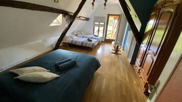 3 Schlafzimmer, Reisekinderbett, Bettwäsche