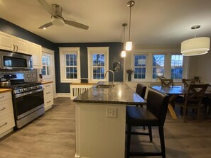 Fridge, microwave, oven, stovetop - Five bedroom 2.5 Bath Main Line charmer w/ office and hot tub deck in Narberth. (Narberth)