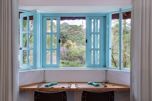 Premium Chalet | Laptop workspace, blackout drapes, free WiFi, bed sheets