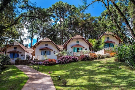 Exterior. Pousada Vila Suíça