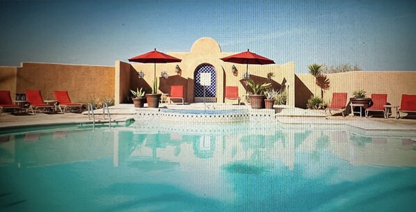 Ulkouima-allas, lämmitetty uima-allas