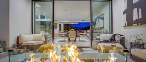 Luxury House, Multiple Beds, Pool Access, Pool View (Troy Hill) | Terrace/patio