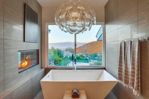 Bathroom - Troy Dr - Sleek & Modern Hollywood Hills Home With Stunning Views (Los Angeles)